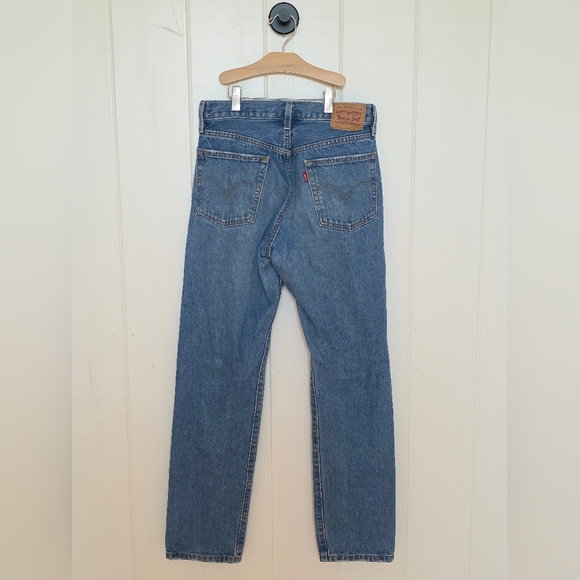 Levi's Women's 501 High Rise Straight Medium Wash Distressed Jeans Size 26x30 - Picture 5 of 8